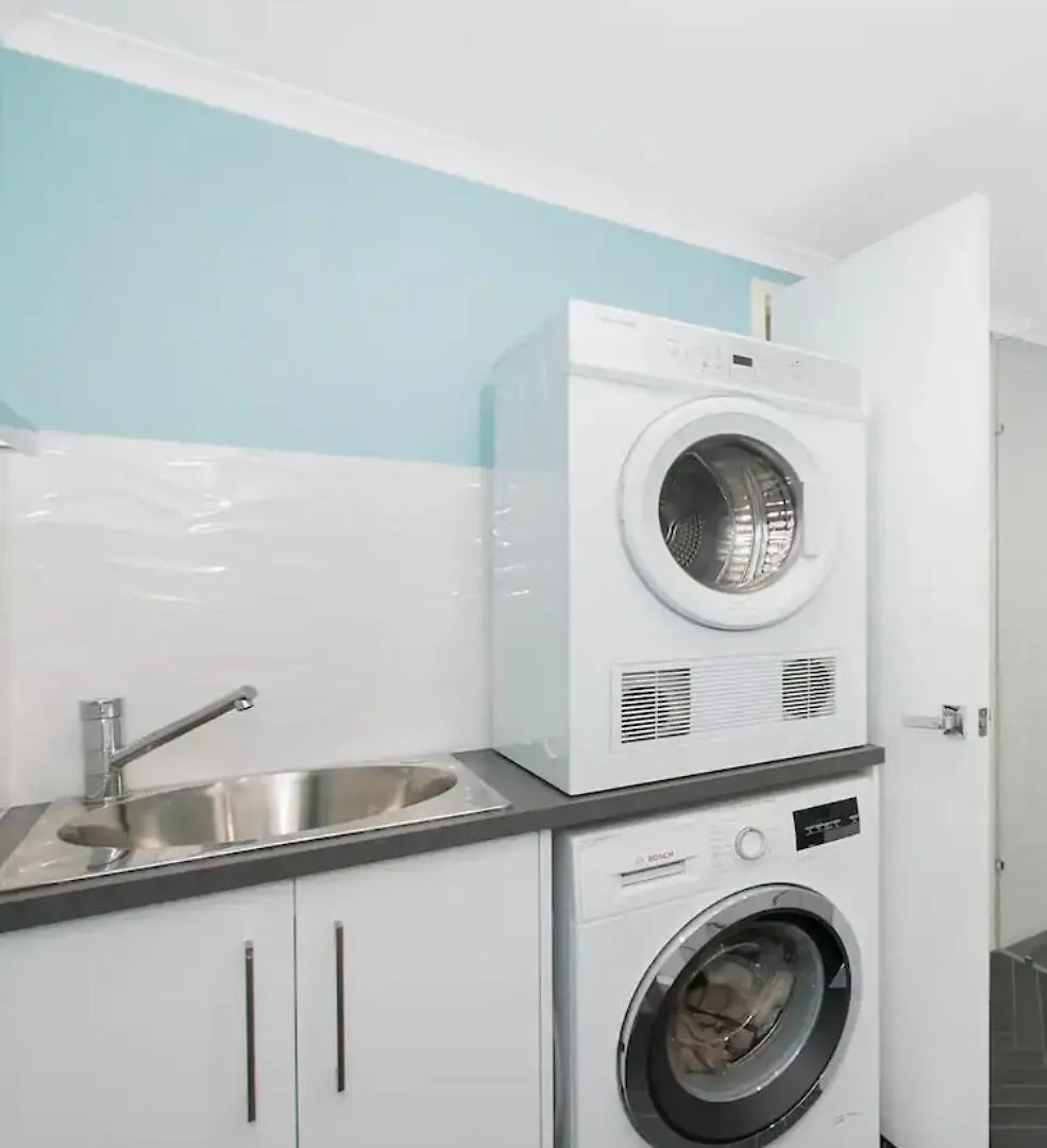 Central Stylish Strand Apartment Townsville