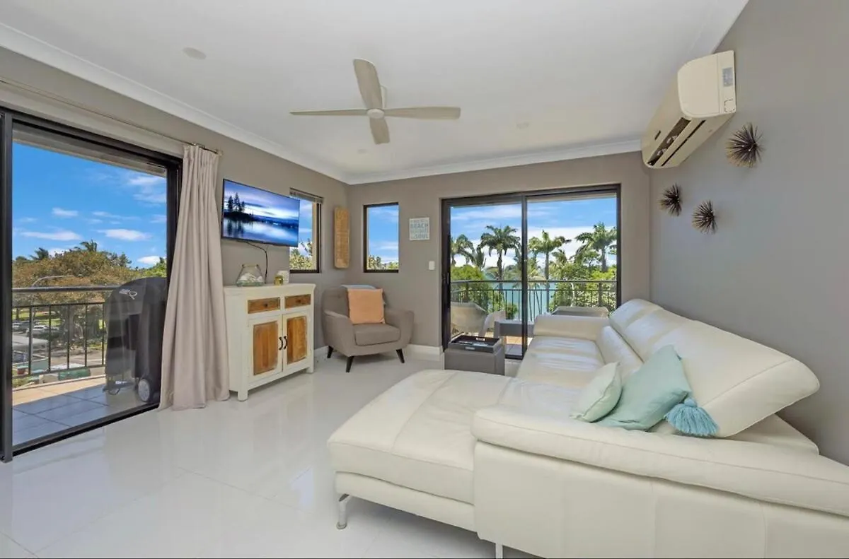 Central Stylish Strand Apartment Townsville