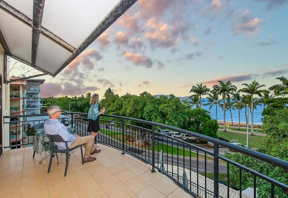 Central Stylish Strand Apartment Townsville Australia