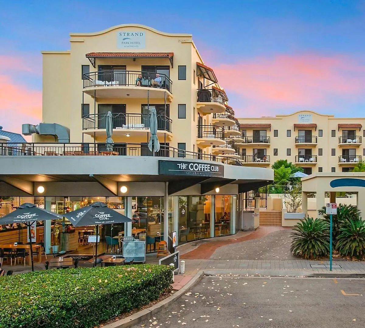 Central Stylish Strand Apartment Townsville
